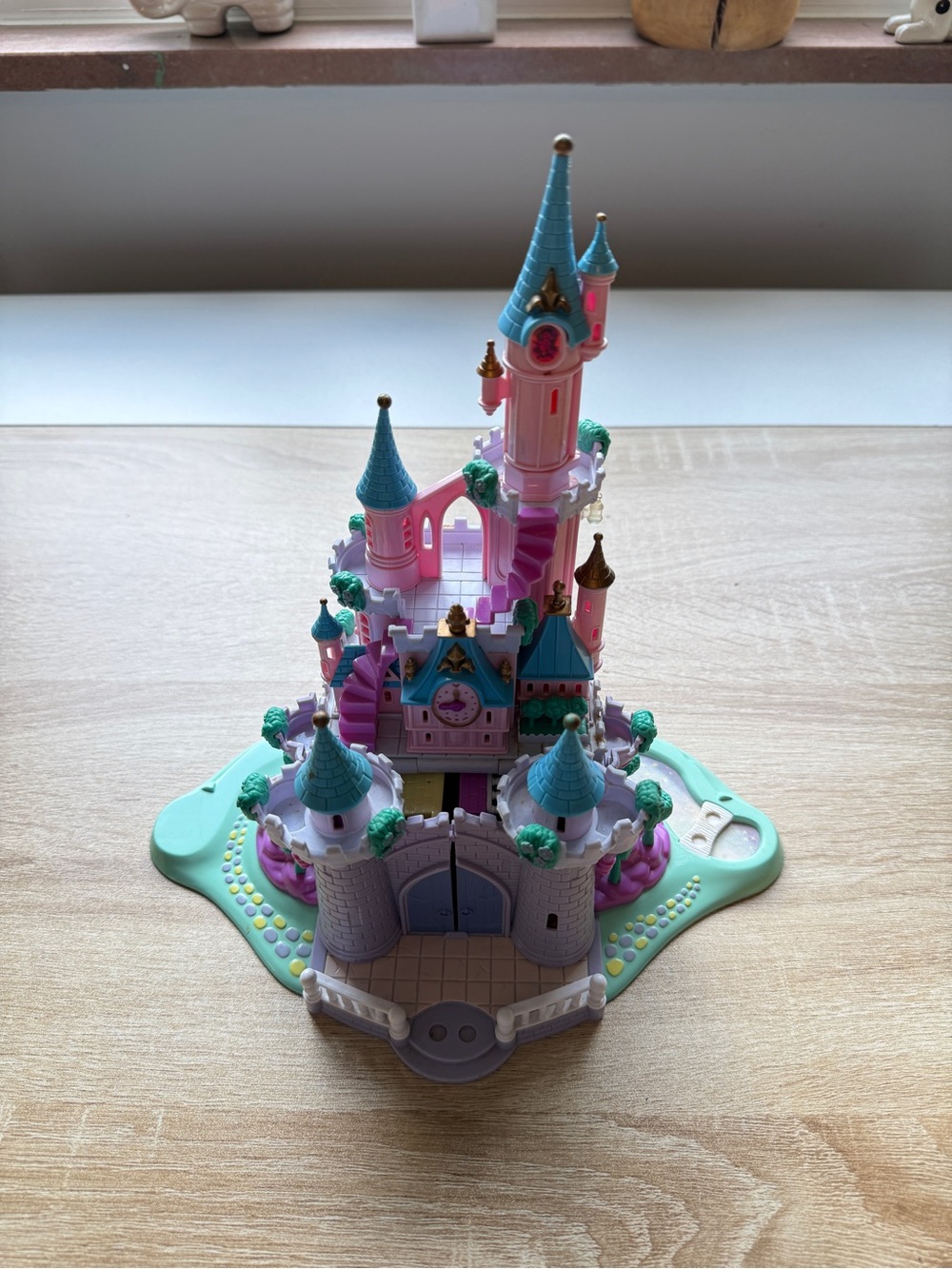 1995 Cinderella enchanted castle Polly pocket incomplete set